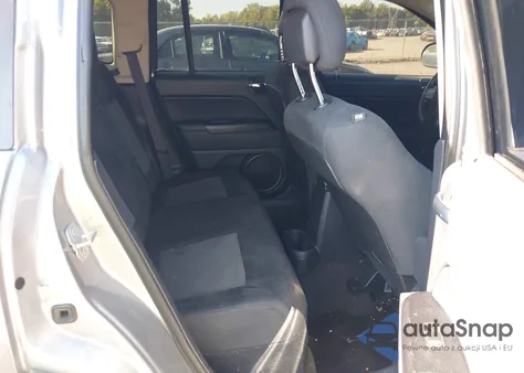 2016 Jeep Compass Sport из США, поврежденный, VIN 1C4NJDBB2GD722937